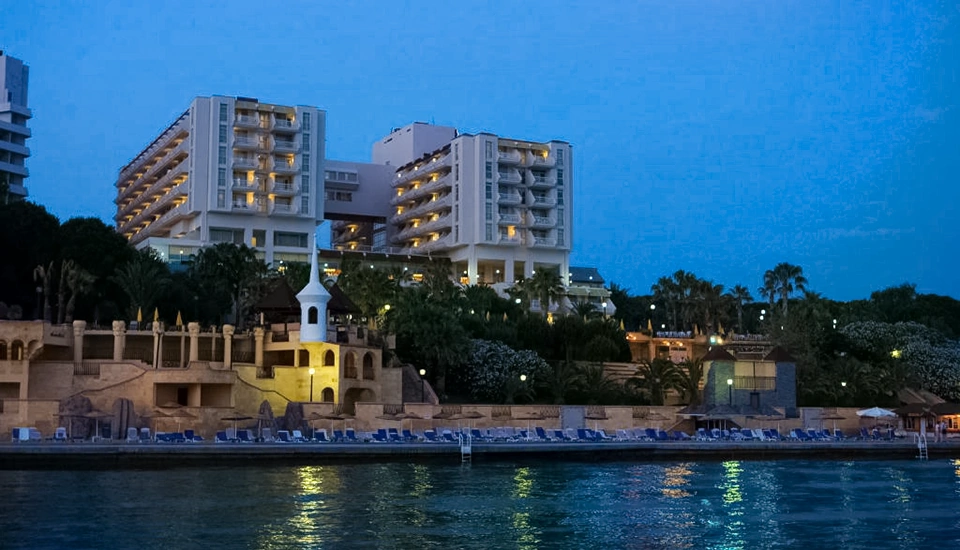 هتل فانتاسیا دلوکس کوش آداسی